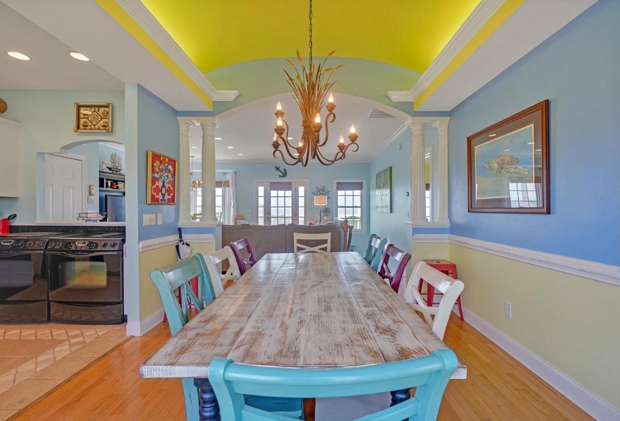 Luck & Laughter Villa Oak Island Ngoại thất bức ảnh